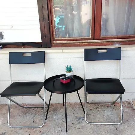 Nikos Apartment